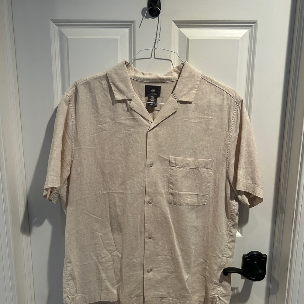H&M Men’s linen blend tan button up regular fit
